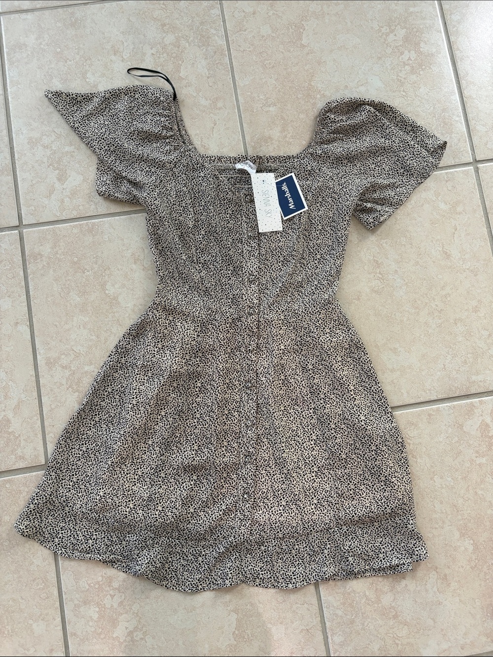 NWT Brown Speckled Flutter Sleeve Dress